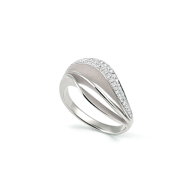 Cammilli Firenze White Ice Velaa Diamond Pavé Ring