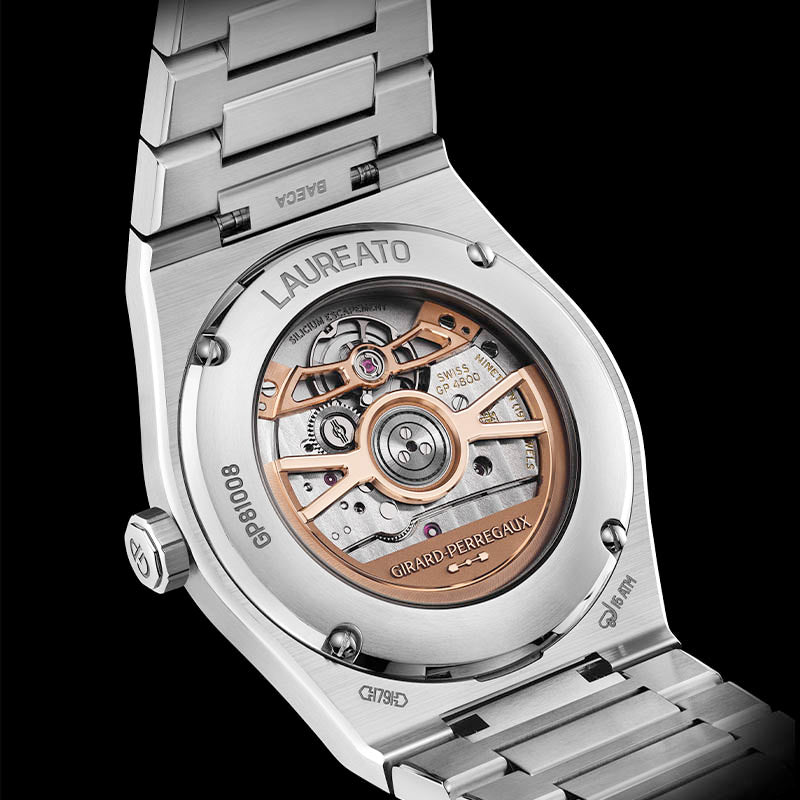 Girard-Perregaux Laureato Fifty 39 81008-11-3627-1CM
