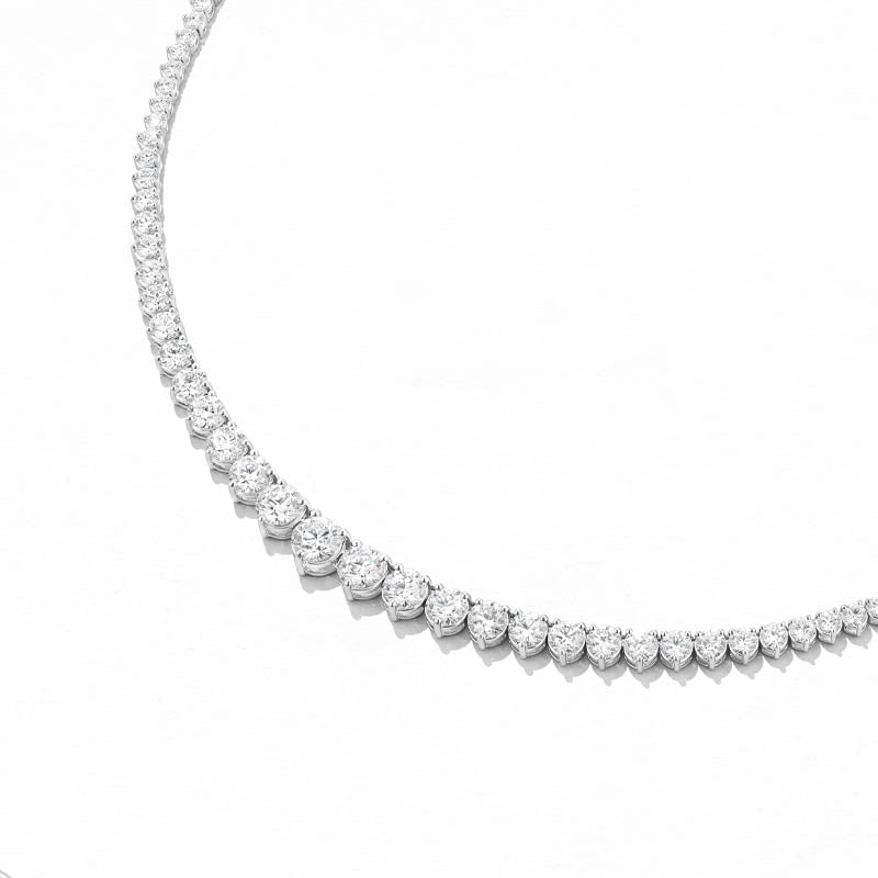 Hearts On Fire White Gold Signature Graduated Diamond Line Necklace