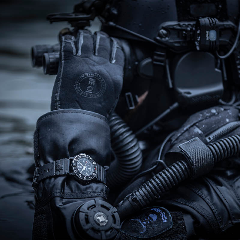 Luminox Navy Seal 43 XS.3001.H