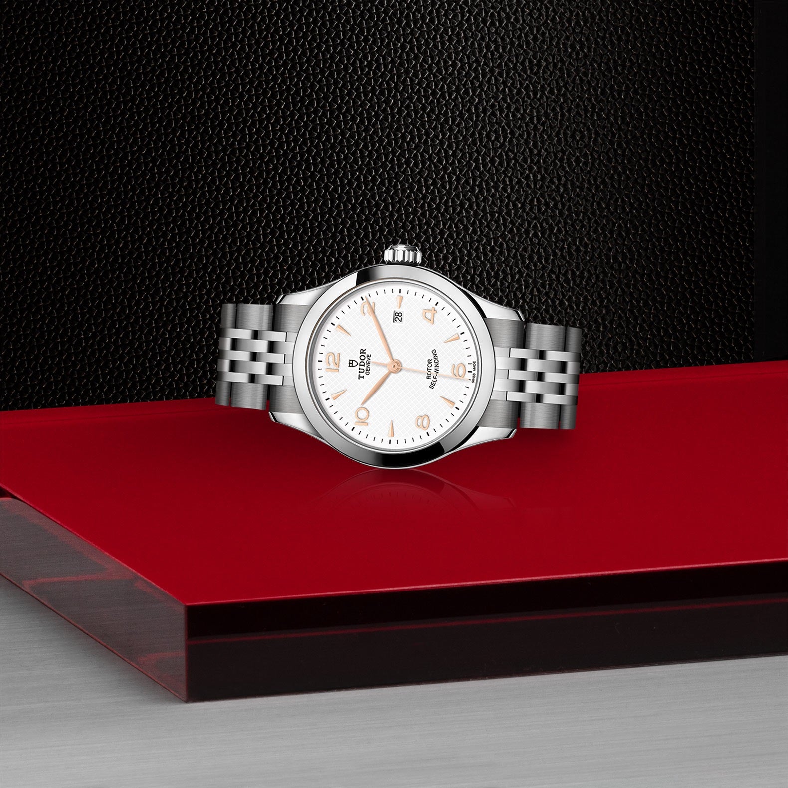 TUDOR 1926 28mm