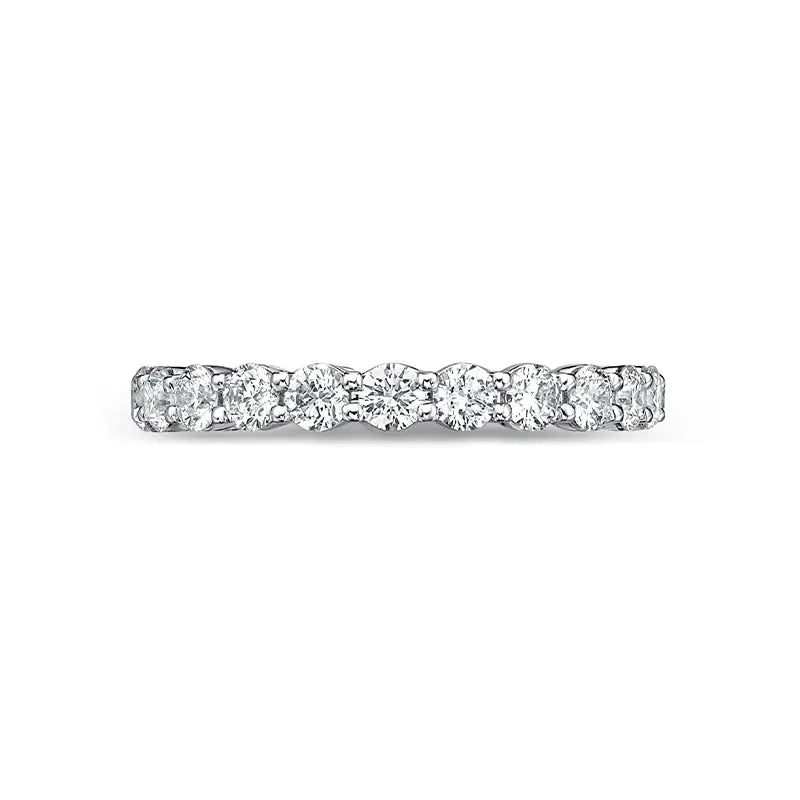 Mémoire Petite Prong Platinum Diamond Eternity Band