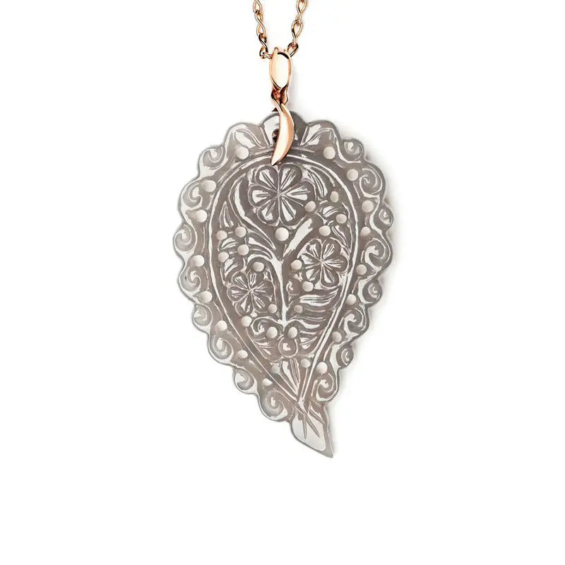 TAM01215 Tamara Comolli Large Grey Chalcedony India Leaf Pendan
