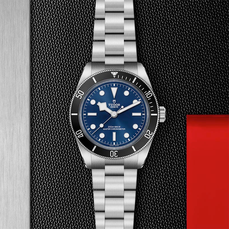 TUDOR Black Bay 68 43 M7943A1A0NU-0001