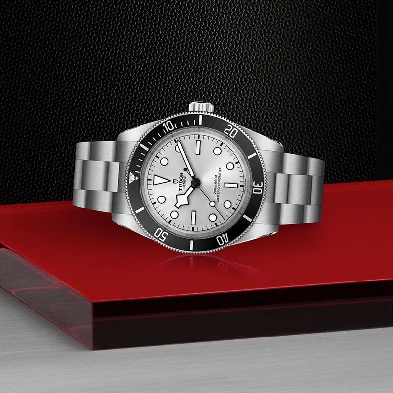 TUDOR Black Bay 68 43 M7943A1A0NU-0002