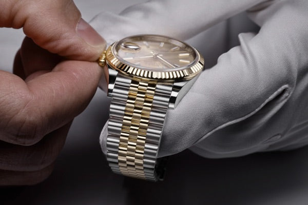 Rolex keep exploring servicing 2234_Rolex sav_retailers_176_controle final_mise_heure_v2