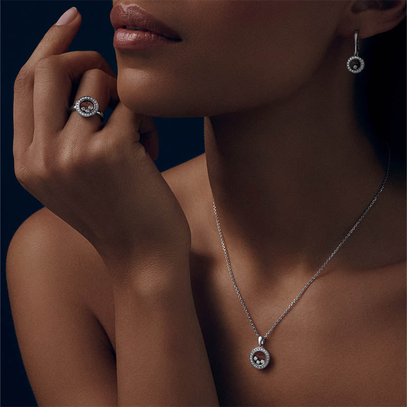 Chopard White Gold Happy Diamonds Icon Pendant