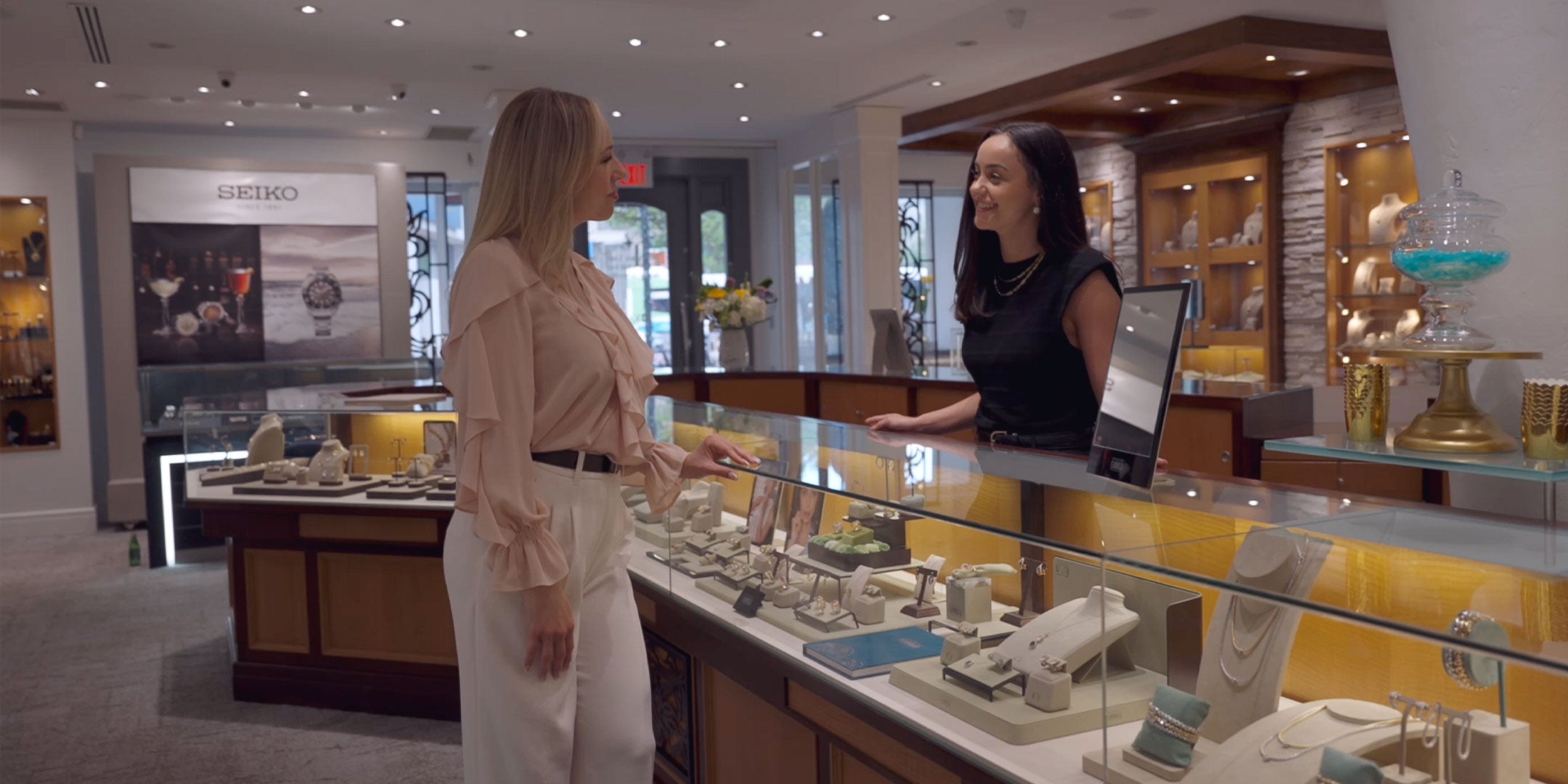 Knar Jewellery Guelph Store Csutomer