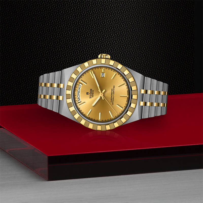 TUDOR Royal 40 M2840D1A3-0002